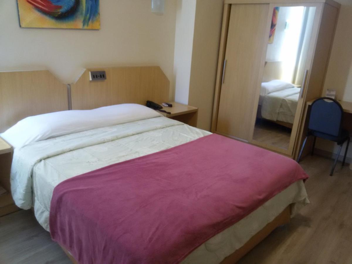 Airam Brasilia Hotel Ngoại thất bức ảnh