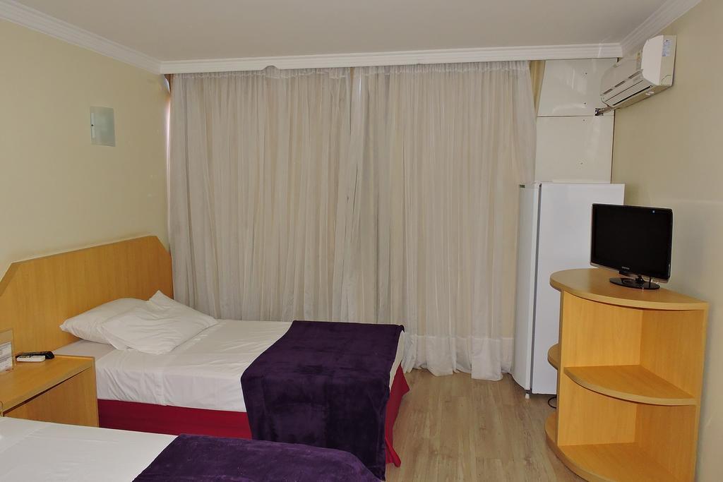 Airam Brasilia Hotel Ngoại thất bức ảnh